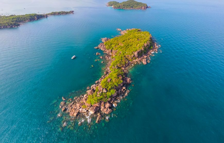 FISHING & SNORKELING 2 ISLANDS BY BOAT Xuong island (or Gam Ghi Island) and May Rut Trong island
