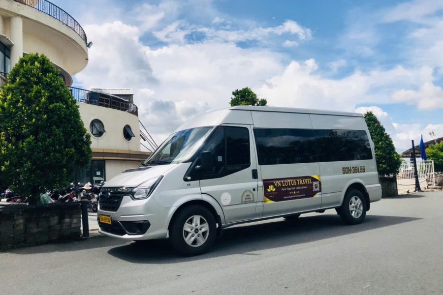 16 seater VAN – Tan Son Nhat airport pick-up and drop-off service
