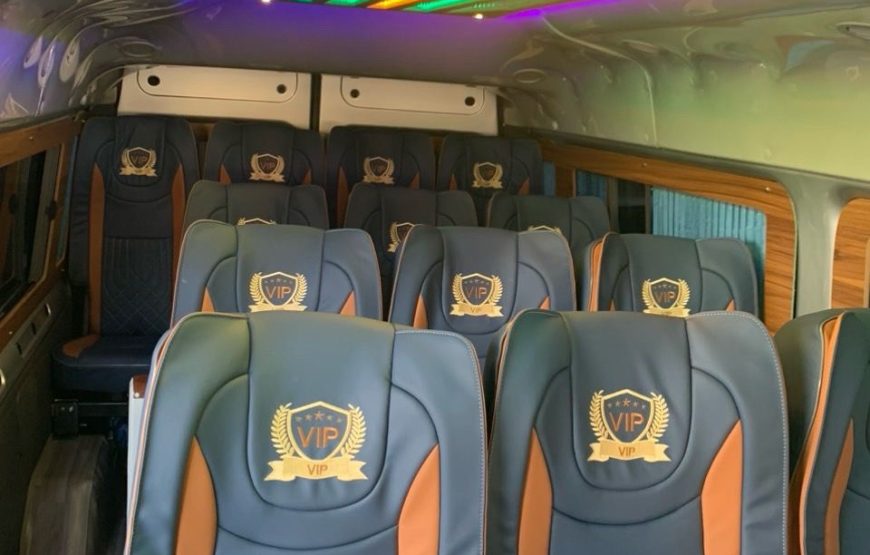 16 seater VAN – Tan Son Nhat airport pick-up and drop-off service