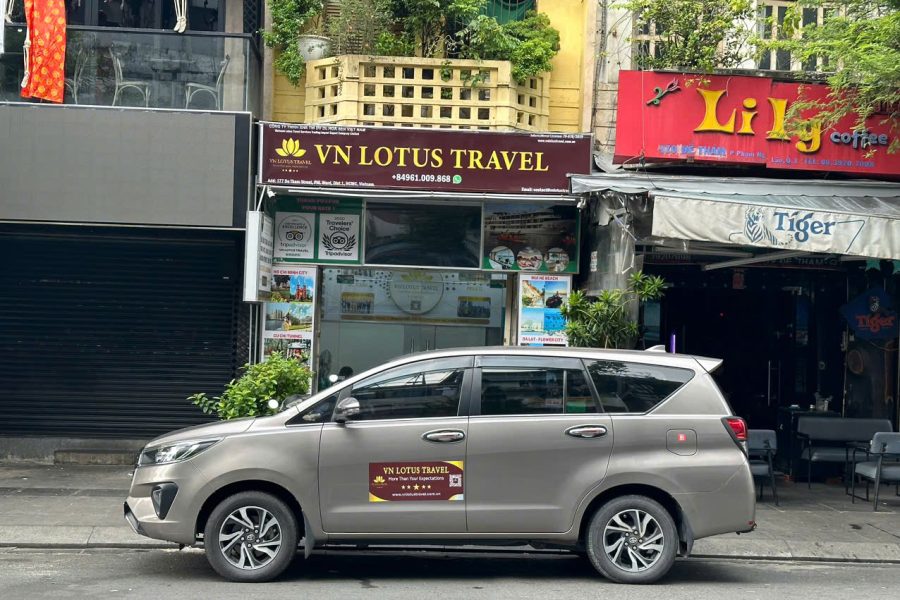 7 seater car – Tan Son Nhat airport pick-up and drop-off service