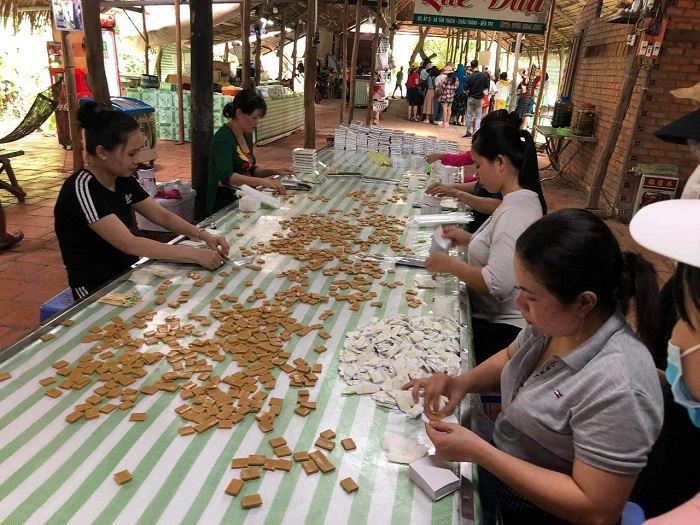 Lò Kẹo Dừa